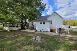 405 St Clair St, Odin, IL 62870 - Photo 44