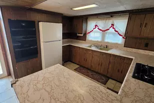 405 St Clair St, Odin, IL 62870 - Photo 6