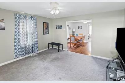 2109 N Broadway Avenue, Salem, IL 62881 - Photo 14