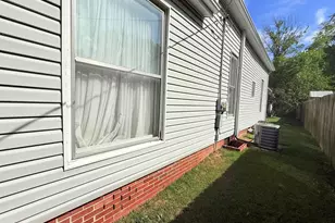 18 S Mill St, Harrisburg, IL 62946 - Photo 6