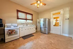 18 S Mill St, Harrisburg, IL 62946 - Photo 14