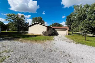 295 Country Acres Rd, Eldorado, IL 62930 - Photo 8