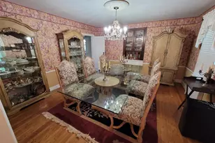 321 W Boone St, Salem, IL 62881 - Photo 16