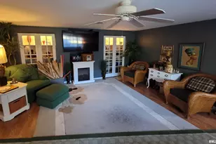 321 W Boone St, Salem, IL 62881 - Photo 34