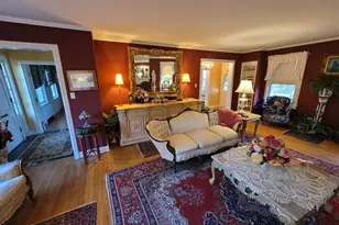 321 W Boone St, Salem, IL 62881 - Photo 10