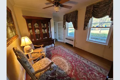 321 W Boone Street, Salem, IL 62881 - Photo 4