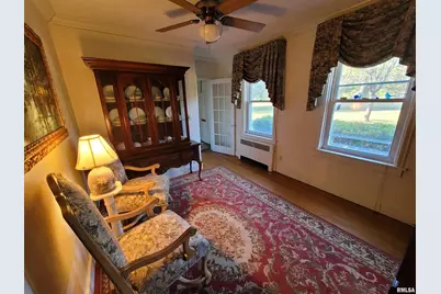 321 W Boone Street, Salem, IL 62881 - Photo 4