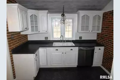 321 W Boone Street, Salem, IL 62881 - Photo 44