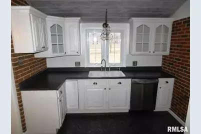 321 W Boone Street, Salem, IL 62881 - Photo 44