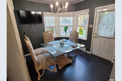 321 W Boone Street, Salem, IL 62881 - Photo 32