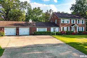 321 W Boone St, Salem, IL 62881 - Photo 38