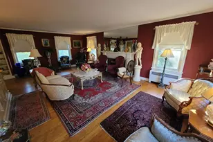 321 W Boone St, Salem, IL 62881 - Photo 6