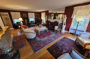 321 W Boone St, Salem, IL 62881 - Photo 8