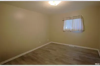 11 Ridge Road, Centralia, IL 62801 - Photo 16