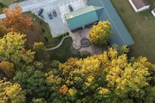 20 Ashley Ln, Casey, IL 62420 - Photo 2