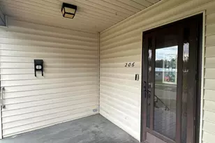 206 W Homer Ave Ave, Harrisburg, IL 62946 - Photo 4