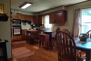 901 Locust St, Vienna, IL 62995 - Photo 12