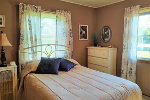 901 Locust St, Vienna, IL 62995 - Photo 22