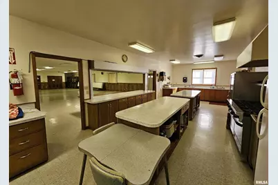 705 W Main Street, Dahlgren, IL 62828 - Photo 28