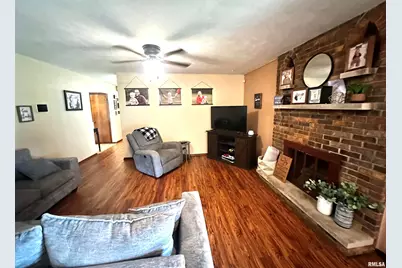 1340 E 6th Street, Centralia, IL 62801 - Photo 4