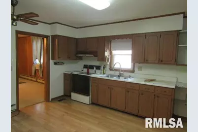 430 W Church Street, Harrisburg, IL 62946 - Photo 8