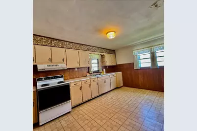 1111 Roosevelt Street, Harrisburg, IL 62946 - Photo 4