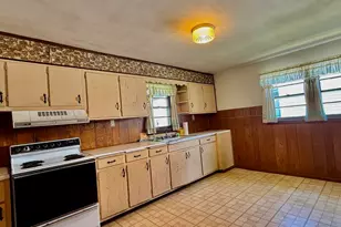 1111 Roosevelt St, Harrisburg, IL 62946 - Photo 4