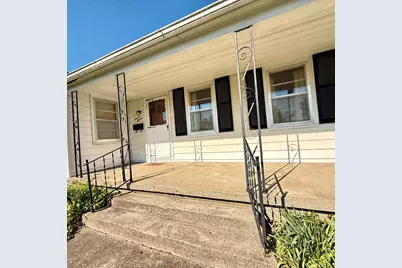 1111 Roosevelt Street, Harrisburg, IL 62946 - Photo 2