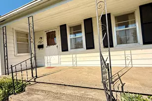 1111 Roosevelt St, Harrisburg, IL 62946 - Photo 2