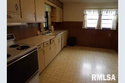 1111 Roosevelt Street, Harrisburg, IL 62946 - Photo 8