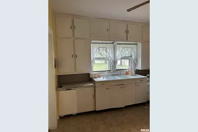 25 S Walnut Street, Tamaroa, IL 62888 - Photo 6