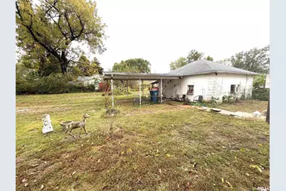 523 W 4th Street, Centralia, IL 62801 - Photo 8