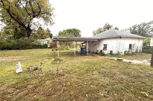 523 W 4th St, Centralia, IL 62801 - Photo 8