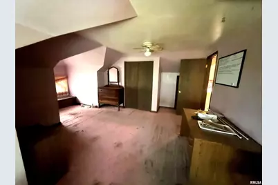 523 W 4th Street, Centralia, IL 62801 - Photo 6