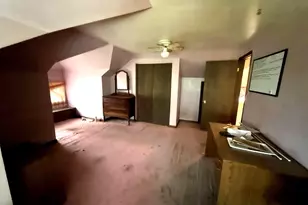 523 W 4th St, Centralia, IL 62801 - Photo 6