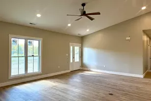 12570 Hudgens Rd, Marion, IL 62959 - Photo 2