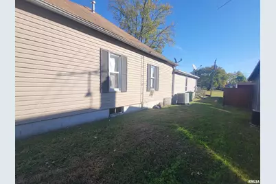 208 N Washington Street, Hurst, IL 62949 - Photo 2