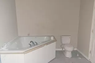 208 N Washington St, Hurst, IL 62949 - Photo 14