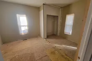 208 N Washington St, Hurst, IL 62949 - Photo 6