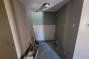 208 N Washington St, Hurst, IL 62949 - Photo 10