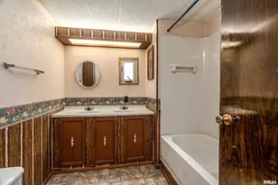 208 W Pennsylvania Ave, Pittsburg, IL 62974 - Photo 22