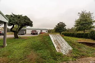 365 Bond Rd, Galatia, IL 62935 - Photo 34