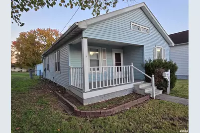 1028 S Roosevelt Street, Harrisburg, IL 62946 - Photo 2