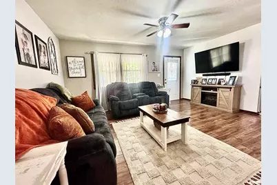 109 E Galaxy Drive, Chicago, IL 62898 - Photo 8