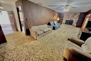 718 Karbers Ridge Rd, Elizabethtown, IL 62931 - Photo 18