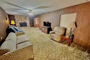 718 Karbers Ridge Rd, Elizabethtown, IL 62931 - Photo 14