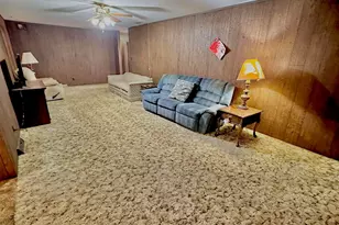 718 Karbers Ridge Rd, Elizabethtown, IL 62931 - Photo 16