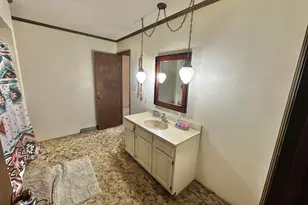 718 Karbers Ridge Rd, Elizabethtown, IL 62931 - Photo 32