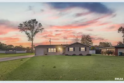 628 Sara Drive, Centralia, IL 62801 - Photo 2