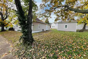 1300 Lincoln St, Eldorado, IL 62930 - Photo 10